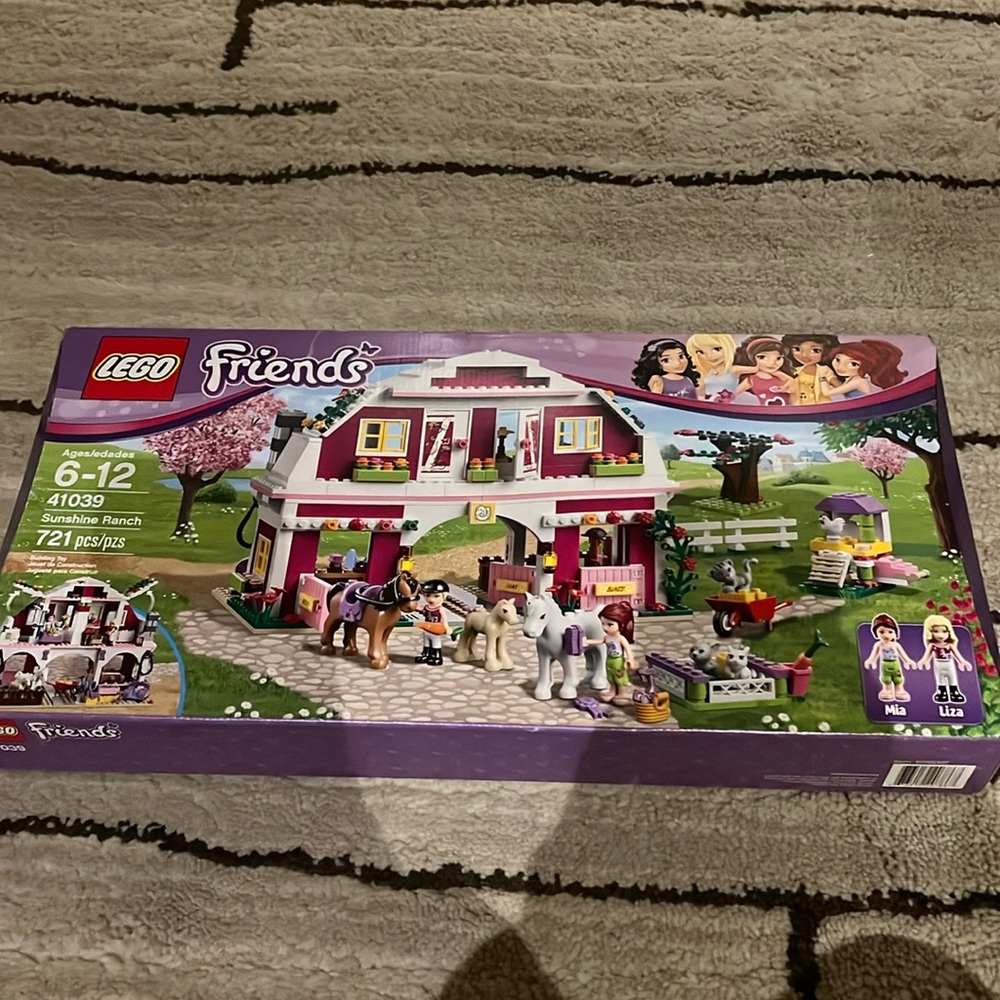 Brand New! Unopened Lego Friends Sunshine Ranch!